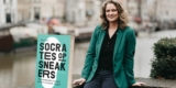 Socrates op sneakers – Elke Wiss